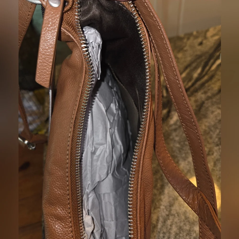 Genicci NWT Cognac Genuine Leather Shoulder Bag - Picture 6 of 9